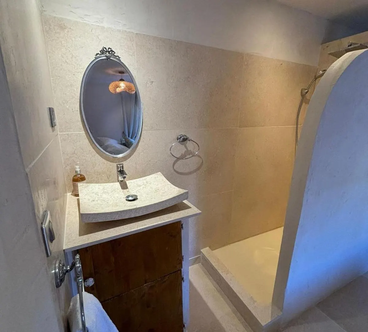 Apartment Appartement Lumineux Avignon Intra-Muros Au Calme